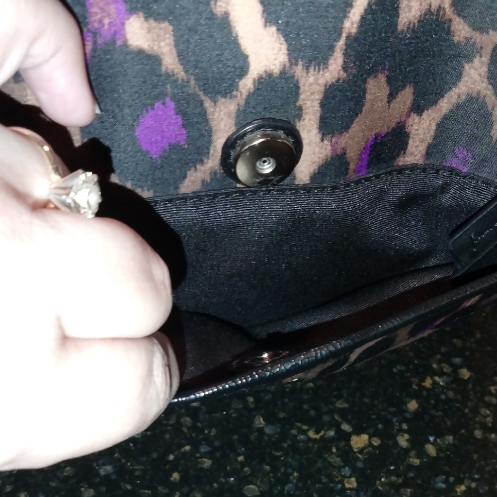 Coach Purple and Black Shoulder Bag with Structured Silhouette - Picture 11 of 16